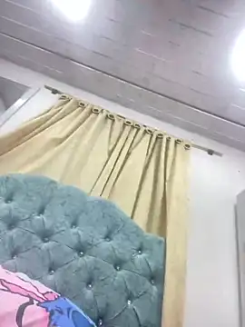 Snapshot of Girl_milk7 chatting on 03/21/25, 05:43 Girl milk7 online show from 03/21/25, 05:43