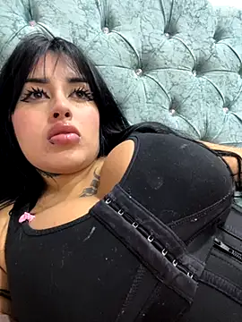 Snapshot of Girl_milk7 chatting on 09/27/25, 05:56 Girl milk7 online show from 09/27/25, 05:56