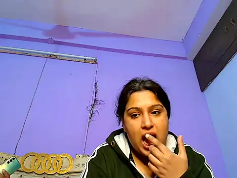 Snapshot of Sophia_James chatting on 01/26/25, 10:45 Sophia James online show from 01/26/25, 10:45