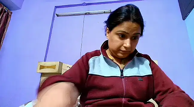 Snapshot of Sophia_James chatting on 02/24/25, 01:31 Sophia James online show from 02/24/25, 01:31