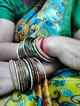 Snapshot of laxmitelugu78 chatting on 03/09/25, 10:30 laxmitelugu78 online show from 03/09/25, 10:30