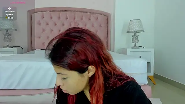 Kendall  Fox online show from 02/10/25, 05:36