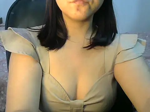 Snapshot of shutup_ chatting on 02/02/25, 06:26 shutup online show from 02/02/25, 06:26