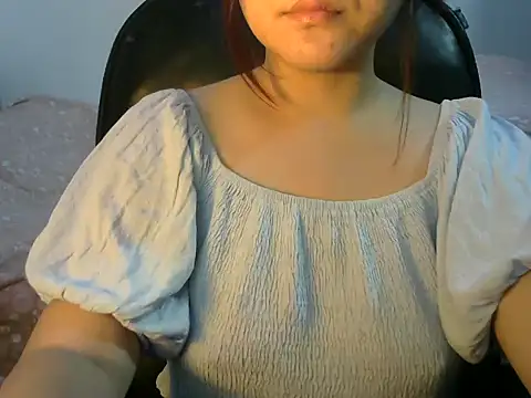 Snapshot of shutup_ chatting on 02/08/25, 06:54 shutup online show from 02/08/25, 06:54