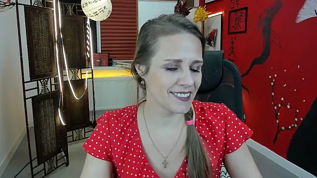 Snapshot of EmiliaBedy chatting on 02/09/25, 09:05 EmiliaBedy online show from 02/09/25, 09:05