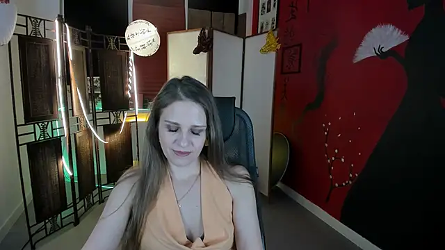 Snapshot of EmiliaBedy chatting on 02/28/25, 12:09 EmiliaBedy online show from 02/28/25, 12:09