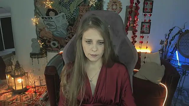 Snapshot of EmiliaBedy chatting on 03/03/25, 09:00 EmiliaBedy online show from 03/03/25, 09:00