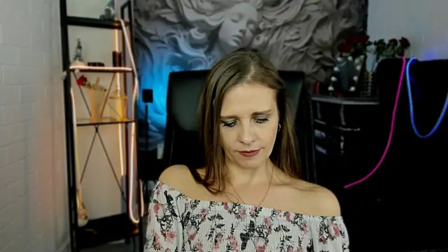 Snapshot of EmiliaBedy chatting on 03/14/25, 08:21 EmiliaBedy online show from 03/14/25, 08:21