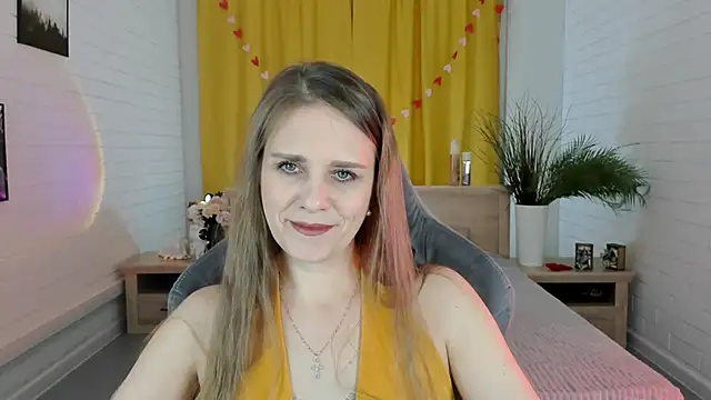 Snapshot of EmiliaBedy chatting on 03/15/25, 09:09 EmiliaBedy online show from 03/15/25, 09:09