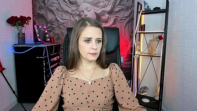 Snapshot of EmiliaBedy chatting on 03/22/25, 09:02 EmiliaBedy online show from 03/22/25, 09:02