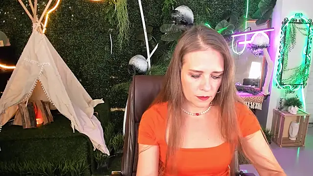 Snapshot of EmiliaBedy chatting on 09/24/25, 09:12 EmiliaBedy online show from 09/24/25, 09:12