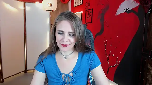 Snapshot of EmiliaBedy chatting on 10/21/25, 05:08 EmiliaBedy online show from 10/21/25, 05:08