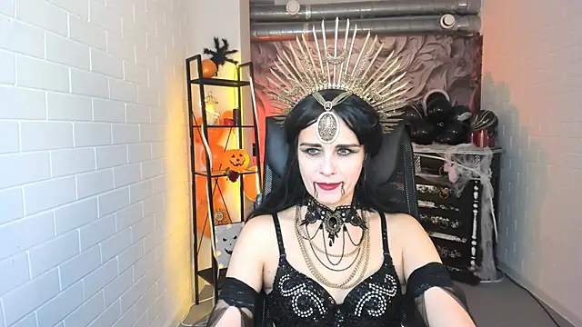 Snapshot of EmiliaBedy chatting on 10/31/25, 09:10 EmiliaBedy online show from 10/31/25, 09:10