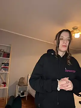 Snapshot of bunnythetailor chatting on 02/27/25, 07:58 bunnythetailor online show from 02/27/25, 07:58