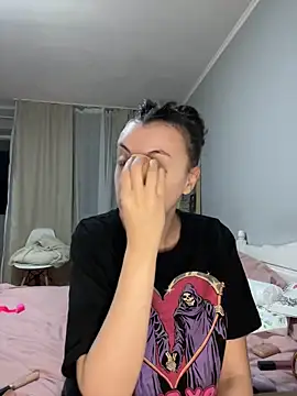 bunnythetailor online show from 11/05/25, 08:53