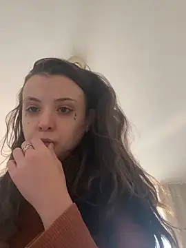 bunnythetailor online show from 12/16/25, 01:05