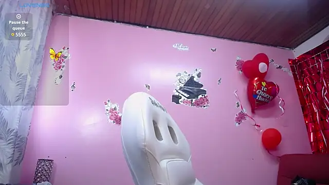 Snapshot of Sofii_cutee chatting on 03/03/25, 12:48 Sofii cutee online show from 03/03/25, 12:48