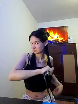 Snapshot of Sofii_cutee chatting on 11/11/25, 10:59 Sofii cutee online show from 11/11/25, 10:59