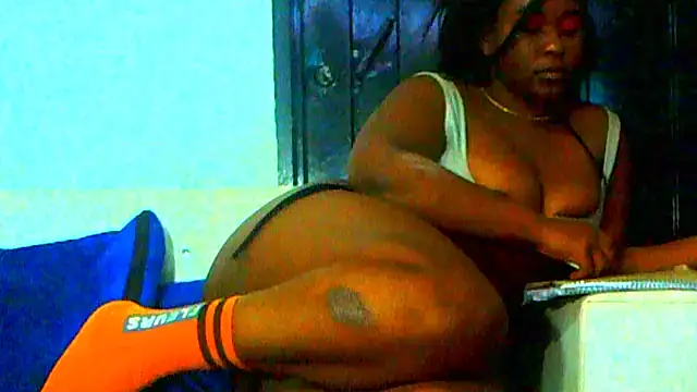 Snapshot of _GENEXYS_ chatting on 02/26/25, 11:30 GENEXYS online show from 02/26/25, 11:30