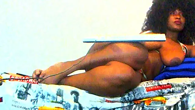 Snapshot of _GENEXYS_ chatting on 02/28/25, 10:09 GENEXYS online show from 02/28/25, 10:09