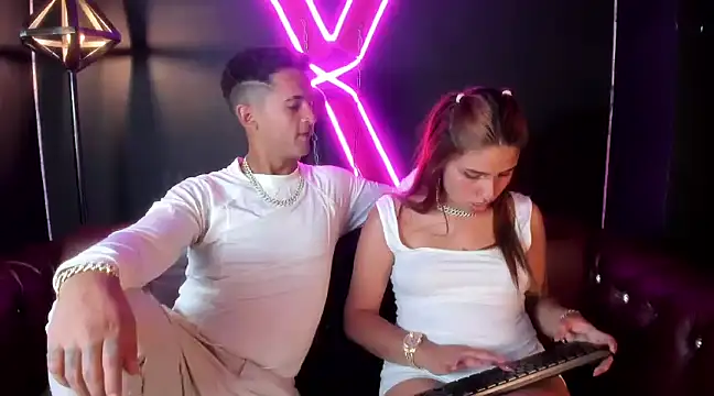 Nikki and Mayk online show from 02/02/25, 02:27