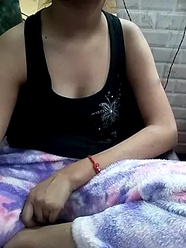 Snapshot of Tanu-00 chatting on 01/28/25, 08:47 Tanu-00 online show from 01/28/25, 08:47