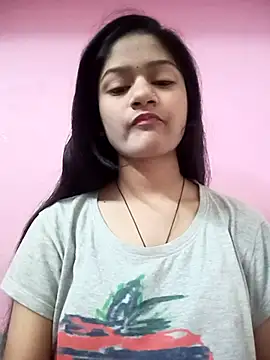 Snapshot of Tanu-00 chatting on 10/11/25, 02:55 Tanu-00 online show from 10/11/25, 02:55