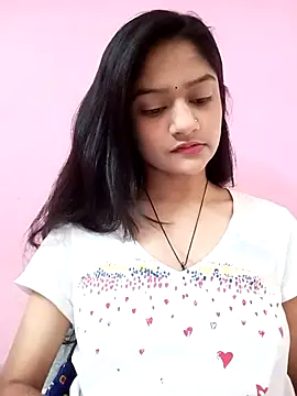 Snapshot of Tanu-00 chatting on 10/14/25, 04:13 Tanu-00 online show from 10/14/25, 04:13