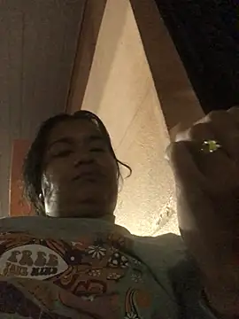 indiazinha69  online show from 03/10/26, 06:40