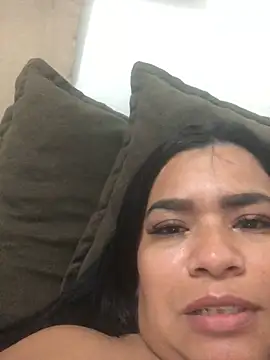 indiazinha69  online show from 04/24/26, 10:45