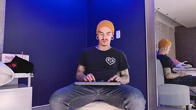 kaletattoo online show from 11/30/25, 11:58