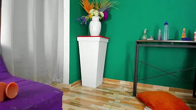 evaa greey online show from 03/21/25, 02:28