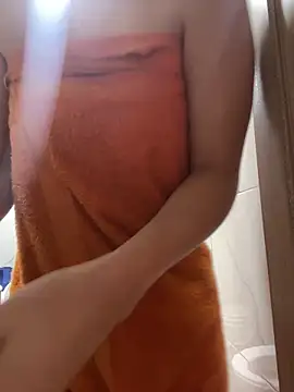 Bonet iris online show from 01/31/26, 07:34