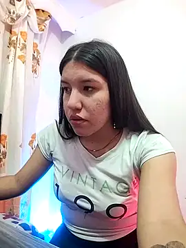 Snapshot of samathasexx chatting on 03/01/25, 04:26 samathasexx online show from 03/01/25, 04:26