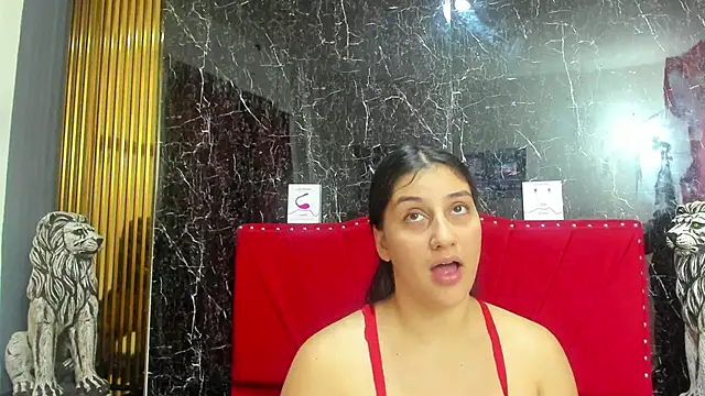 Snapshot of _nicolesweet chatting on 12/02/25, 07:31 nicolesweet online show from 12/02/25, 07:31