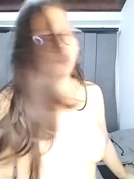 Vale Saenzz online show from 02/12/25, 11:09