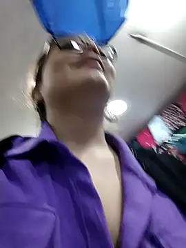 Vale Saenzz online show from 03/09/25, 12:31