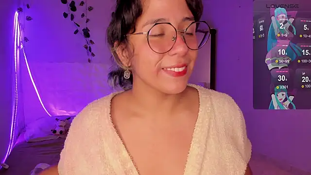 Snapshot of Ludovica6669 chatting on 03/09/25, 11:25 Ludovica6669 online show from 03/09/25, 11:25