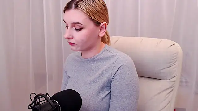 Freya Celestial online show from 02/24/25, 01:53