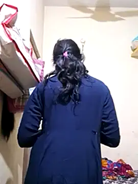 Snapshot of TeluguammayiMahi chatting on 02/16/25, 01:03 TeluguammayiMahi online show from 02/16/25, 01:03