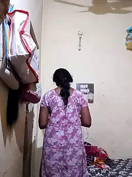 Snapshot of TeluguammayiMahi chatting on 03/04/25, 09:29 TeluguammayiMahi online show from 03/04/25, 09:29