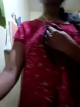 Snapshot of TeluguammayiMahi chatting on 09/14/25, 12:32 TeluguammayiMahi online show from 09/14/25, 12:32