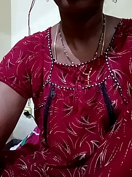 Snapshot of TeluguammayiMahi chatting on 10/28/25, 10:23 TeluguammayiMahi online show from 10/28/25, 10:23