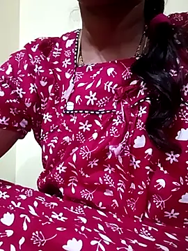 Snapshot of TeluguammayiMahi chatting on 05/10/26, 06:35 TeluguammayiMahi online show from 05/10/26, 06:35