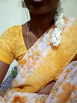 Snapshot of TeluguammayiMahi chatting on 05/12/26, 09:34 TeluguammayiMahi online show from 05/12/26, 09:34