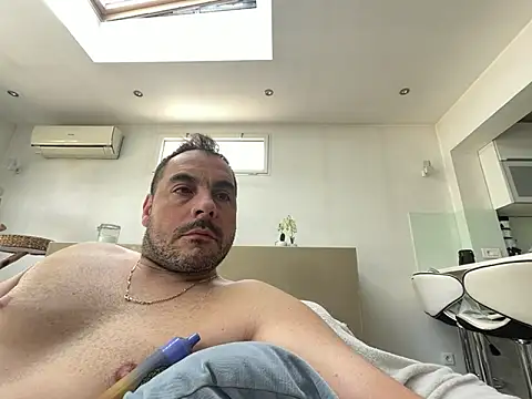 justeqqun online show from 06/07/26, 10:08
