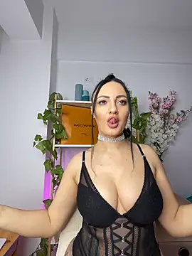 RaisaSalvi online show from 03/22/25, 03:53