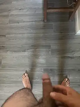 Snapshot of yannusgir33 chatting on 09/19/25, 01:45 yannusgir33 online show from 09/19/25, 01:45