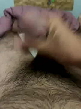 Snapshot of yannusgir33 chatting on 10/06/25, 09:23 yannusgir33 online show from 10/06/25, 09:23