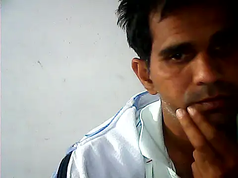 Snapshot of Nightservice27 chatting on 11/20/25, 06:40 Nightservice27 online show from 11/20/25, 06:40